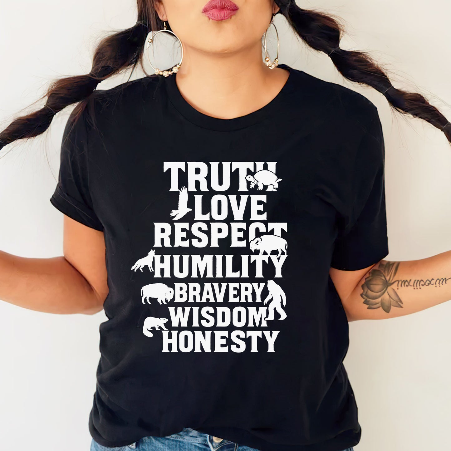 Seven Teachings Animals Graphic Unisex T-Shirt/T-Shirt V-Neck/Hoodie/Sweatshirt